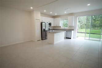 34217 Cinder Wy in Wesley Chapel, FL - Building Photo - Building Photo