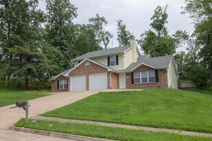 5319 Godas Cir in Columbia, MO - Building Photo
