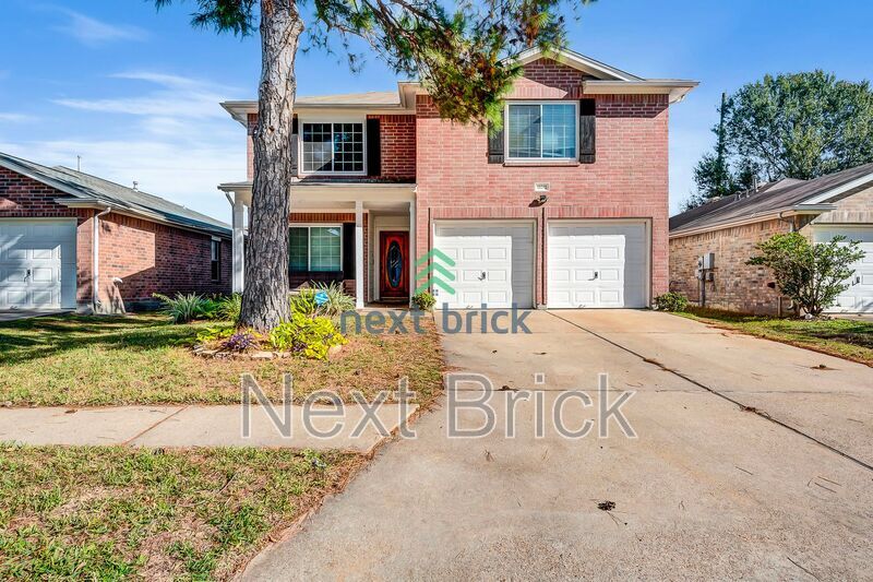 19310 Wading River Dr in Tomball, TX - Building Photo