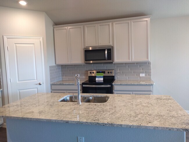 215 Fieldstone Dr in Melissa, TX - Building Photo - Building Photo