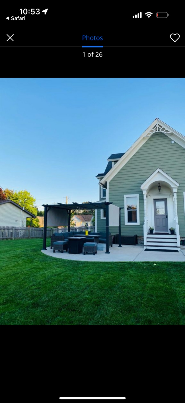 property at 1231 Vista Ave