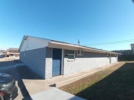 401 Sunset Ln, Unit B in Copperas Cove, TX - Building Photo