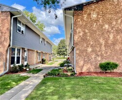 316 Sheridan Dr in Loves Park, IL - Building Photo