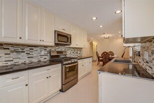 11038 Waxwing St in Houston, TX - Building Photo