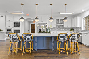Mariposa at Westchester 55+ Apartment Homes in Grand Prairie, TX - Building Photo