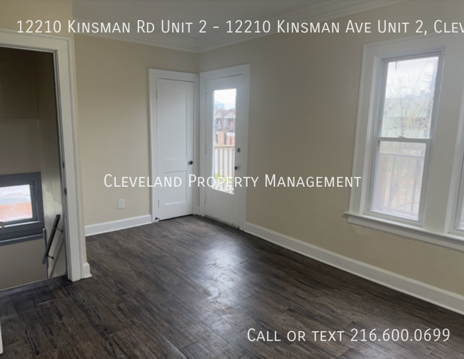 12210 Kinsman Rd in Cleveland, OH - Foto de edificio - Building Photo
