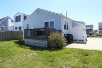 547 Caverly Dr in Brigantine, NJ - Foto de edificio - Building Photo