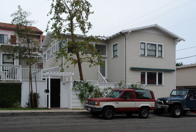 147 Concord St in El Segundo, CA - Building Photo - Building Photo