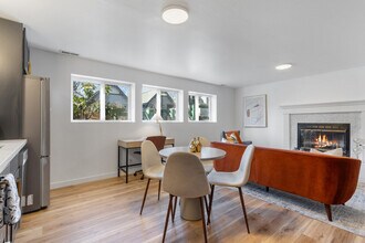 705 24th Ave in Seattle, WA - Building Photo - Building Photo