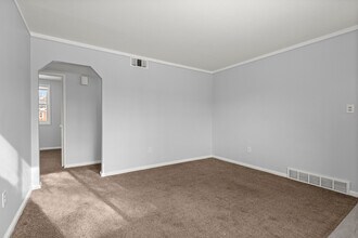 24126 Dartmouth St in Dearborn, MI - Building Photo - Building Photo