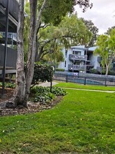 62 Laurie Meadows Dr, Unit 1 in San Mateo, CA - Building Photo - Building Photo