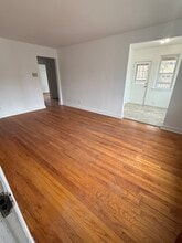 301 W 39th St, Unit 1 in Wilmington, DE - Building Photo - Building Photo