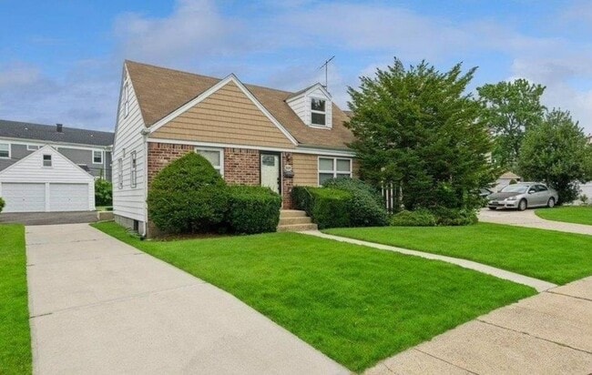 property at 551 Emerson St