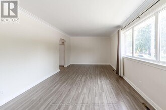 59 Clive Ave in Guelph, ON - Building Photo - Building Photo