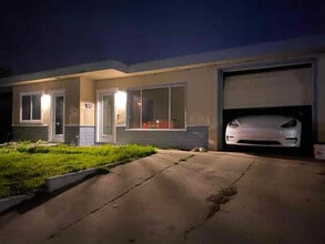 1260 Canyon Del Rey Blvd in Seaside, CA - Building Photo - Building Photo