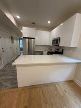 84 Van Wagenen Ave in Jersey City, NJ - Building Photo - Building Photo