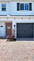 4998 Rain Shadow Dr in St. Cloud, FL - Building Photo