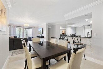 9222 W Atlantic Blvd in Coral Springs, FL - Building Photo - Building Photo
