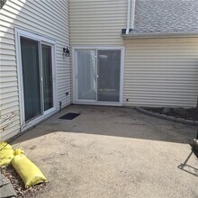 956 Brighton Way in Warwick, RI - Building Photo - Building Photo