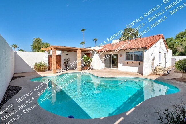 property at 2076 E Alameda Dr