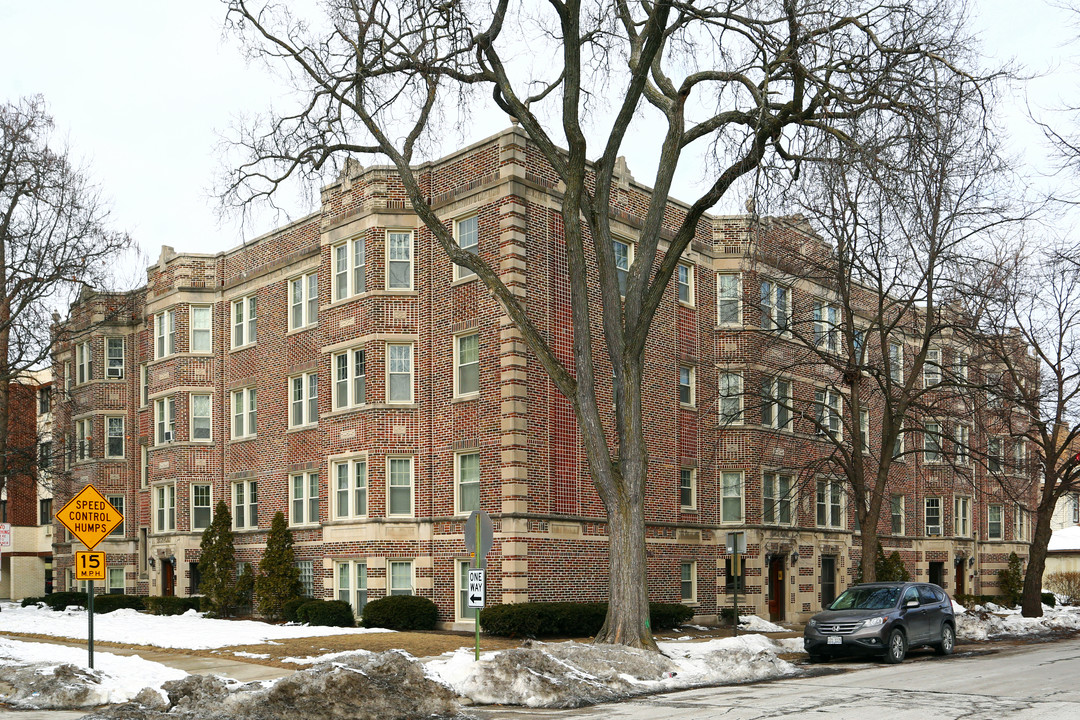 807 Reba Pl in Evanston, IL - Building Photo