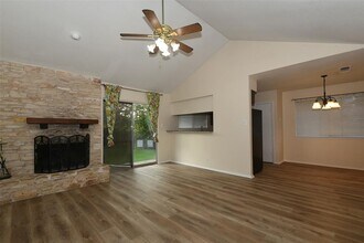 410 Splitrock in Round Rock, TX - Building Photo - Building Photo