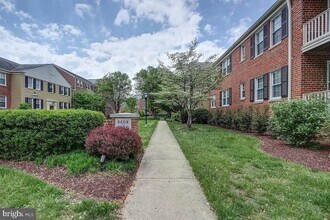 6610 E Wakefield Dr-Unit -C2 in Alexandria, VA - Foto de edificio - Building Photo