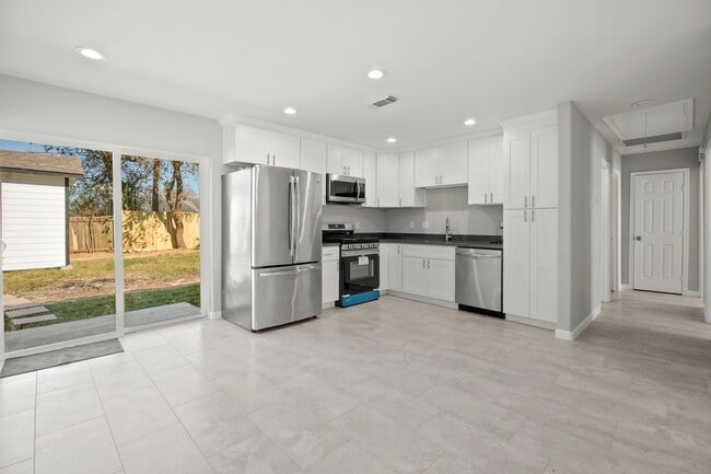 property at 5123 Ridgeway Dr