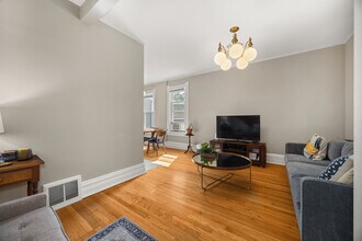501 Elgin Ave in Forest Park, IL - Building Photo - Building Photo
