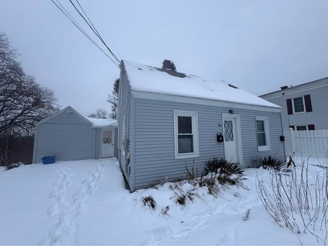 26 7th St in Auburn, ME - Building Photo - Building Photo