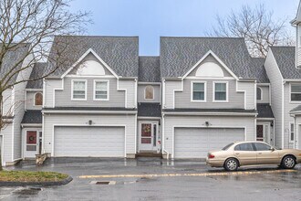 Park Avenue Mews in Bridgeport, CT - Building Photo - Building Photo