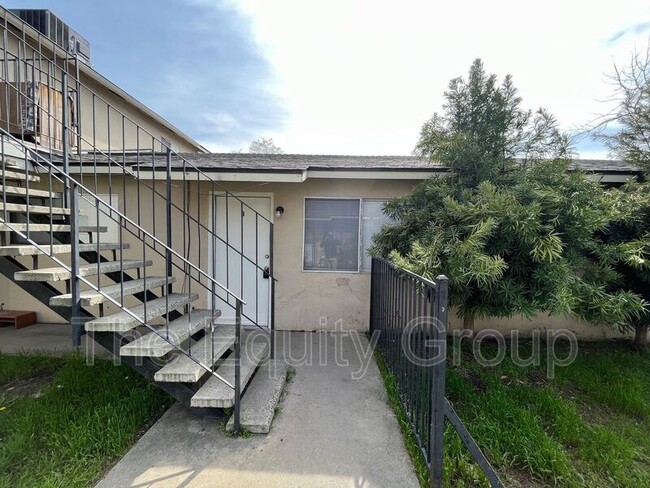property at 624 N Garden St