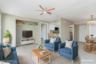 221 6th St S in Jacksonville Beach, FL - Building Photo - Building Photo