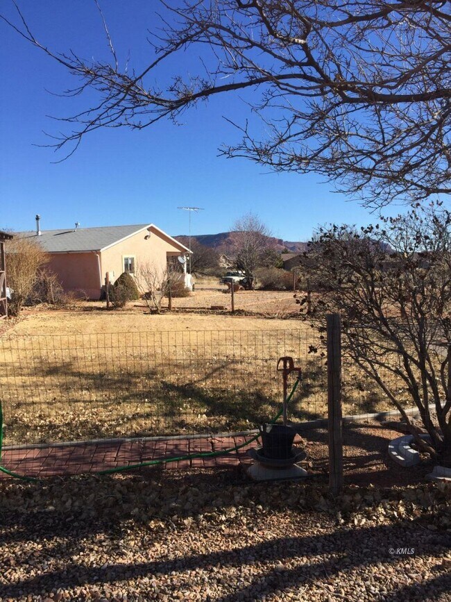 446 W Vance Dr in Kanab, UT - Building Photo - Building Photo