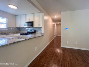 426 Walnut Ct in Jacksonville, FL - Building Photo - Building Photo