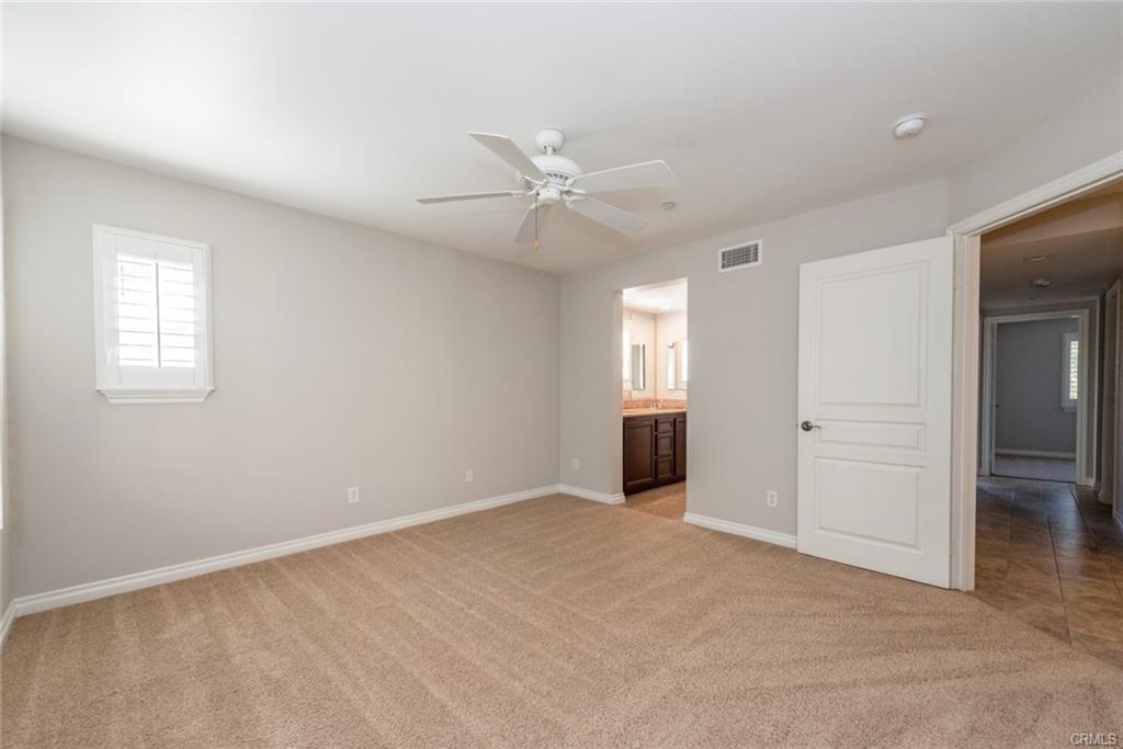 8 Bluefin Ct in Newport Beach, CA - Building Photo