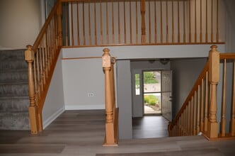 8012 Sierra Woods Ln in Carpentersville, IL - Building Photo - Building Photo