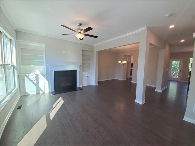 881 Sunset Park Dr in Suwanee, GA - Building Photo - Building Photo