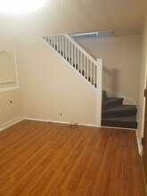 21 Sunship Rd in Dundalk, MD - Foto de edificio - Building Photo