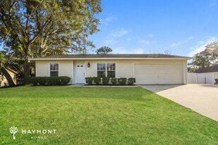 2345 Captain Dr in Deltona, FL - Building Photo