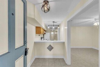 209 E Duffy St in Savannah, GA - Building Photo - Building Photo