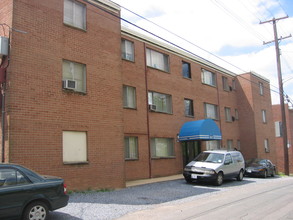 5011 B St SE in Washington, DC - Building Photo - Building Photo