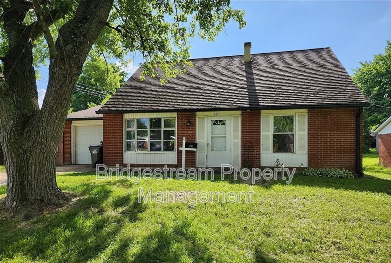 407 Bramlage Ln in Englewood, OH - Building Photo