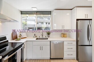 10 Andrew Dr in Tiburon, CA - Building Photo - Building Photo