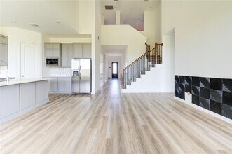 11251 Tropical Frst Wy in Cypress, TX - Foto de edificio - Building Photo