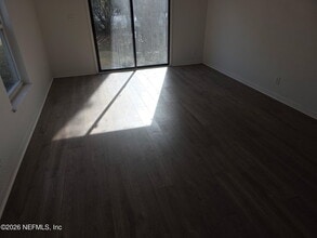 995 Southern Villa Dr in Starke, FL - Building Photo - Building Photo