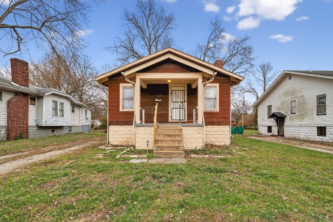 830 N 83rd St in East St. Louis, IL - Foto de edificio - Building Photo