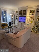 24701 Byrne Meadow Square in Aldie, VA - Building Photo