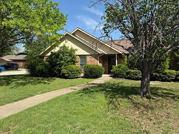 property at 8714 Kimberly Ln
