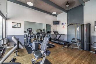 Summerwood Park Apartments in Torrance, CA - Foto de edificio - Interior Photo